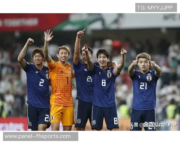 日本足球队最新阵容分析及球员表现评估探讨